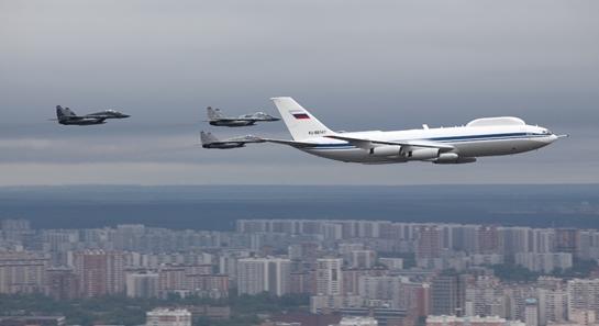 Oroszország bejelentette, hogy „a repülő Kreml” most már atomtengeralattjáróknak is adhat parancsot