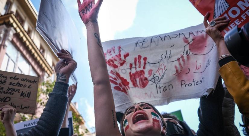 Amnesty: az iráni rendőrök sörétes puskákkal, célzottan gyilkolják a tüntetőket