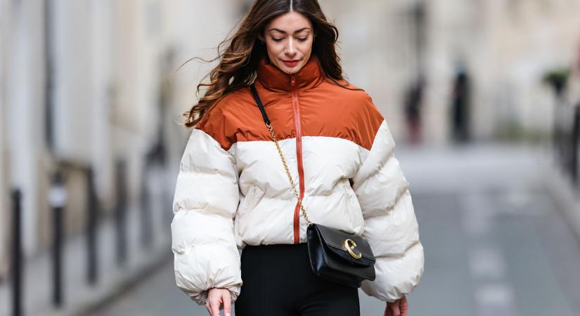 Így viseld a rövid fazonú téli dzsekit, hogy előnyös legyen: szépen kiadja a karcsú vonalakat, ha jól kombinálod