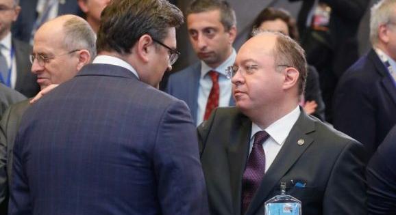 A román külügyminiszter felkérte ukrán kollégáját, hogy ismerje el: „nem létezik moldovai nyelv”