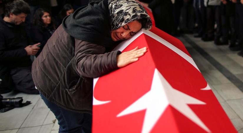 Törökország megbosszulja a kurd terrortámadást, Szíriába és Irakba is utánuk mennek