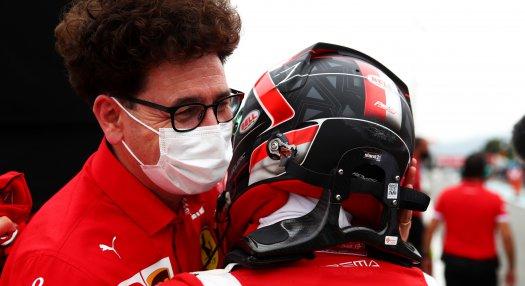 A Ferrari pilótái így búcsúztak Binottótól