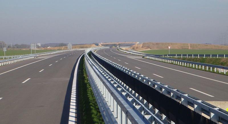 Idén sem lesz meg az ezer kilométernyi autópálya, a következő tíz évben összesen nagyjából 900 kilométernyi épülhet meg
