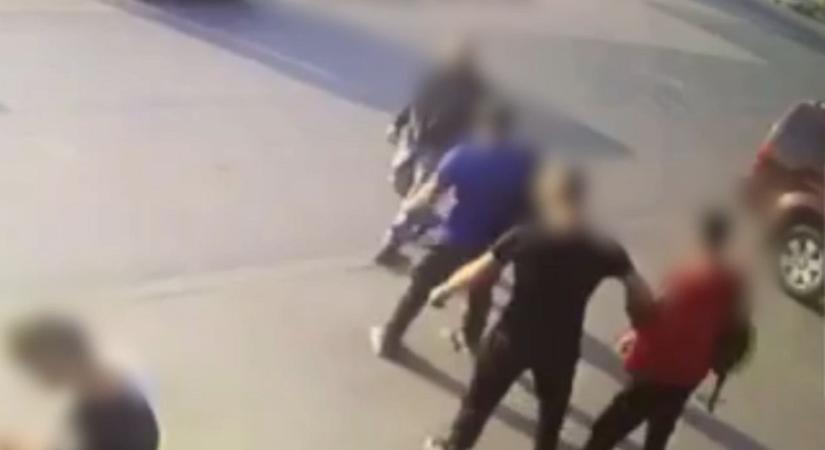 Vádemelés: verekedés volt a parkolóban (videó)