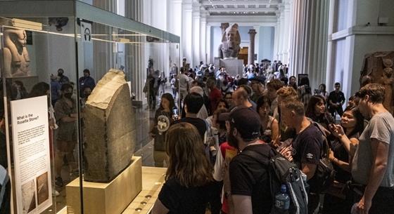 Kísért a gyarmati múlt, kellemetlen helyzetben a British Museum: visszakövetelnék az egyik legismertebb műtárgyat