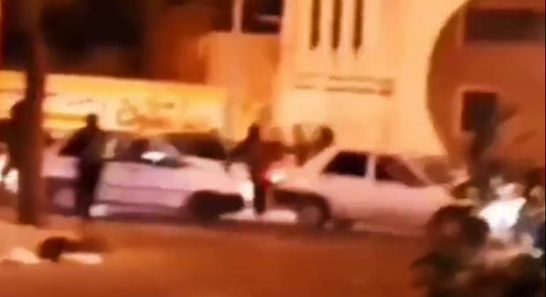 Lelőtték Iránban a hazai csapat kiesését dudálással ünneplő sofőrt (videó) (videó)