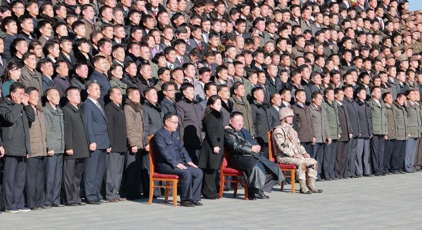 Nagyszabású gyűlést hívott össze Kim Dzsongun