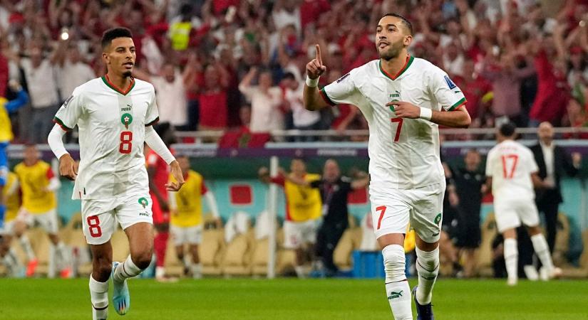 Két győzelemmel és egy döntetlennel, Marokkó csoportelsőként jutott tovább