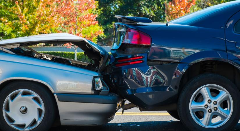 Szendvicsbaleset miatt kért félmilliót a pórul járt autós