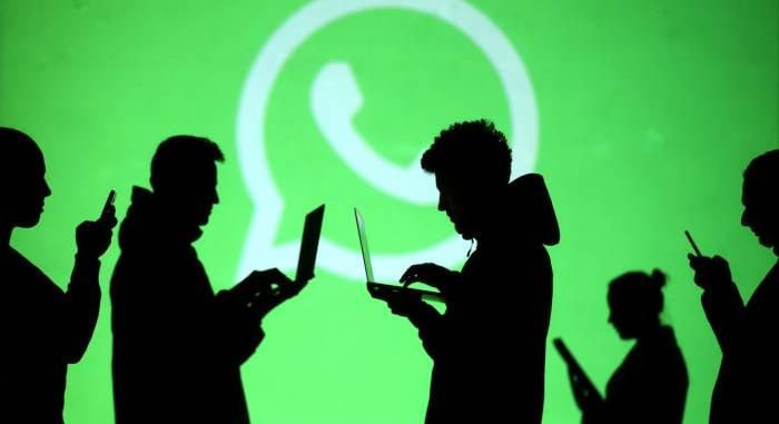 Több százmillió WhatsApp felhasználó adatait lophatták el