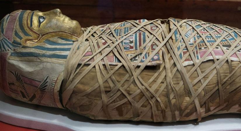 Néhány múmia szájában váratlan dolgot találtak, a régészeket is teljesen összezavarta az eset