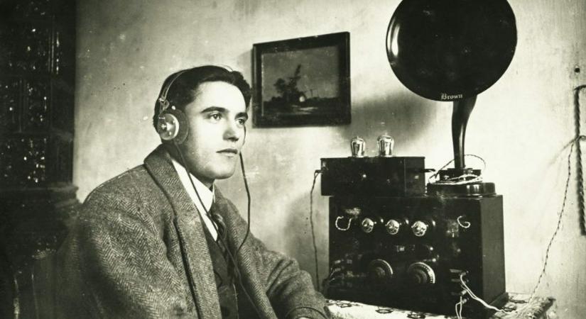 97 éve indult el Magyarországon a rendszeres rádiósugárzás