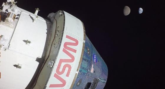 Kiszabadult a Hold „fogáságból” a NASA űrhajója, az Orion