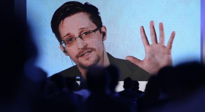 Hivatalos: Edward Snowden orosz állampolgár lett