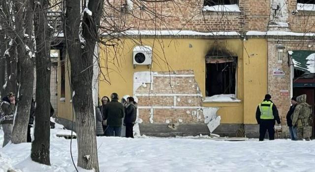Kivágták a ház szigetelését, így loptak el egy Banksy-művet Ukrajnában