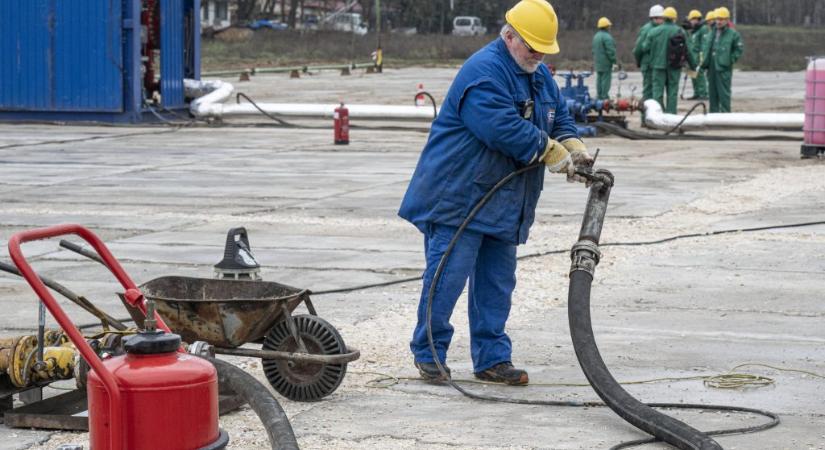 Megegyeztek az uniós tagországok az orosz olaj ársapkában