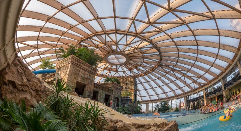 Őszi-téli felüdülés a csobbanás örömével: Aquaworld Resort Budapest a családi vízi élménypark