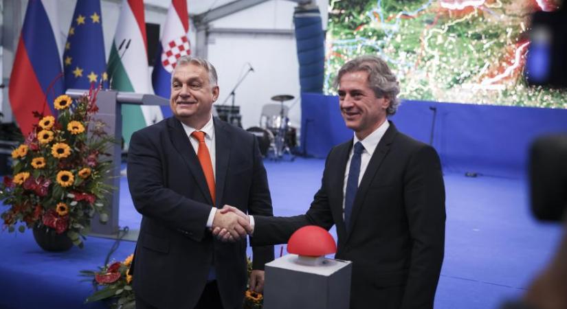 Százötven személyes honvédségi repülőgéppel utazott el Orbán Viktor egy szlovéniai városba