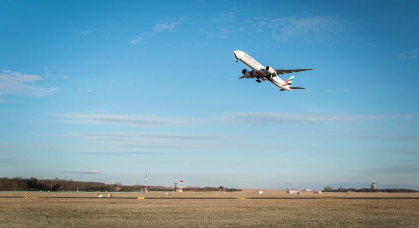 Új reptéri forgalmi adatok: tíz hónap – tízmillió utas, de lassú csökkenés