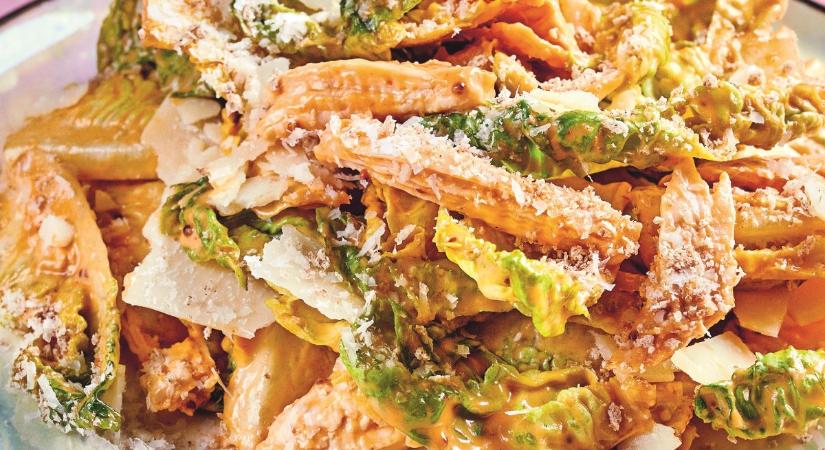 Cézár saláta maradék csirkéből - Wossala Rozina receptje