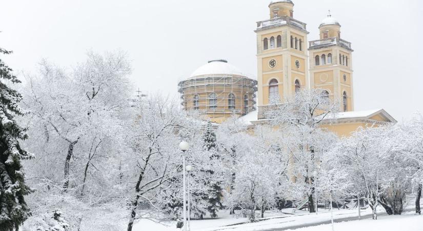 Tavaly ilyenkor hópaplan borította a Mátrát, most várat magára az első havazás Heves megyében
