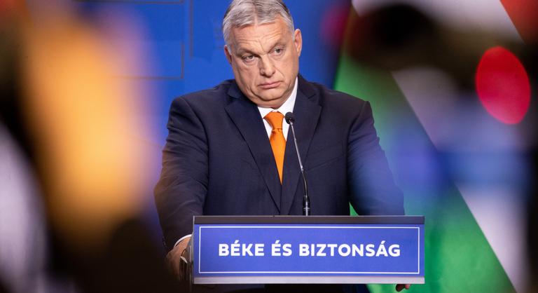 Bajor közmédia: Az EU-s pénz nélkül Orbán Viktor soha nem lett volna ilyen hatalmas
