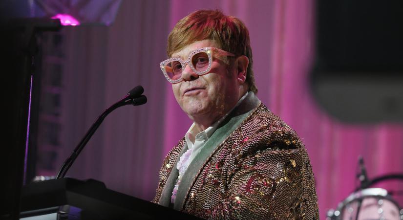 Elton John búcsúzik rajongóitól: ekkor lesz az utolsó fellépése
