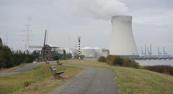 Meghibásodás miatt leállt a belgiumi Tihange atomerőművének egyik reaktora