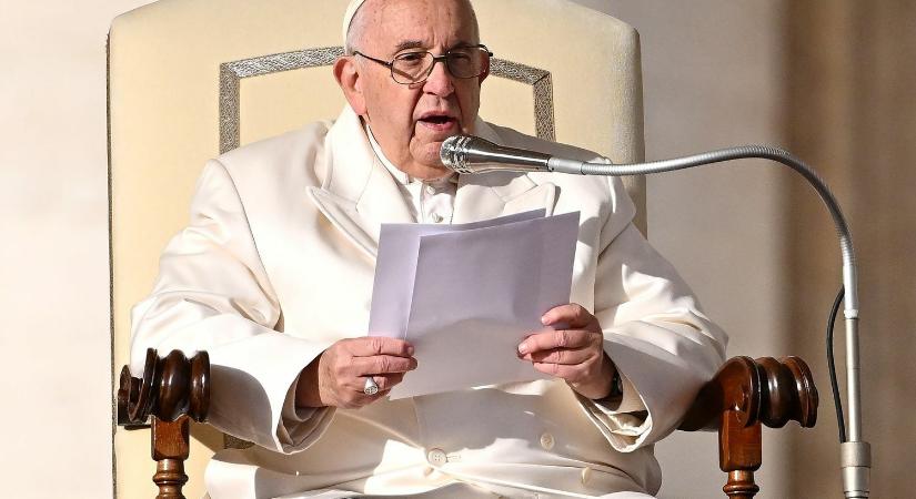 Ferenc pápa: A háborúval mindannyian vereséget szenvedünk
