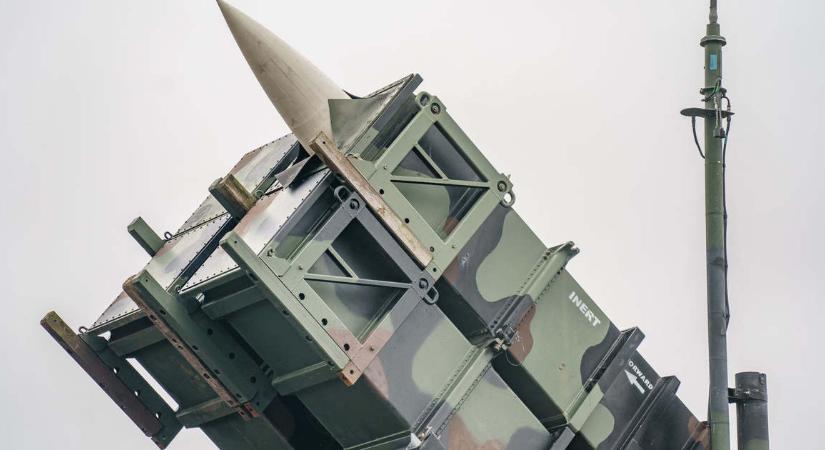 Észtország HIMARS-rakétavetőkkel bővíti védelmi rendszerét
