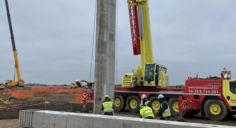Fontos mérföldkőhöz érkezett a debreceni BMW-gyár építése