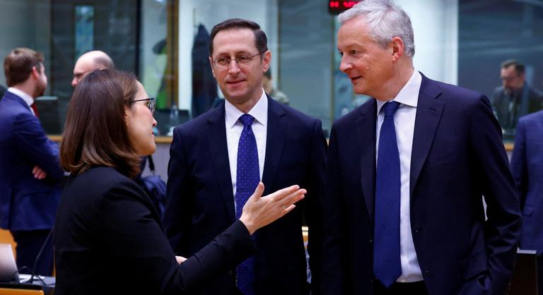 Egyedüliként vétózta meg a magyar pénzügyminiszter az Ukrajnának szánt közös hitelfelvételt Brüsszelben