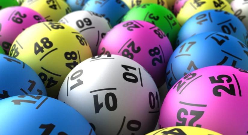Ezekkel a lottószámokkal nyert irdatlanul sok pénzt egy floridai férfi