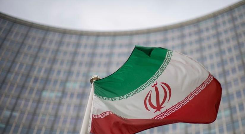 Halálra ítéltek öt embert Iránban