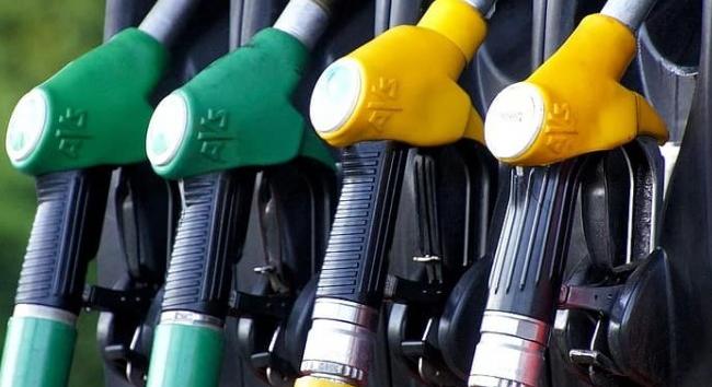 A kormány megszünteti a benzinárstopot