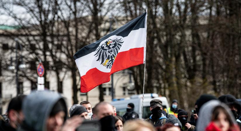 Terrorellenes razziát hajtották végre egy szélsőjobboldali mozgalom ellen Németországban