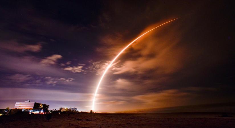 Magyar fejlesztésű műholdat juttat majd az űrbe Elon Musk cége