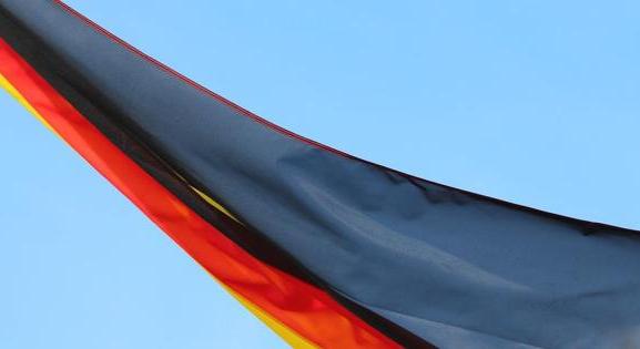 Puccs készült Németországban: háromezer rendőr és terrorelhárító csapott le