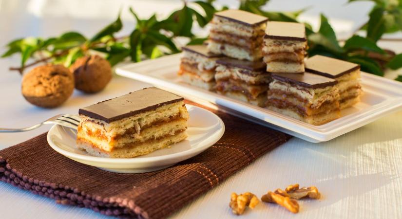 Így készül a magyarok kedvenc süteménye: zserbó recept