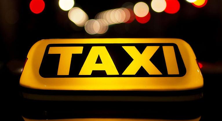 Levél Orbánnak: kormányzati kommunikációt akarnak a taxisok