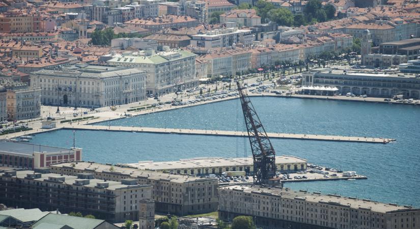 Szijjártó Péter elmondta mikor kezdheti meg működését Magyarország egyetlen tengeri kikötője