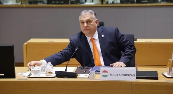 Magyarország mélyíti a konfliktust Brüsszellel