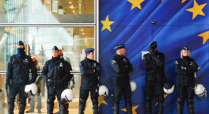 Az Europol az emberkereskedelem csaknem ezer lehetséges áldozatát azonosította
