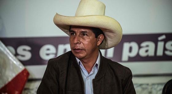 Peruban a kongresszus vette át a hatalmat, az elnök puccsot kiáltott