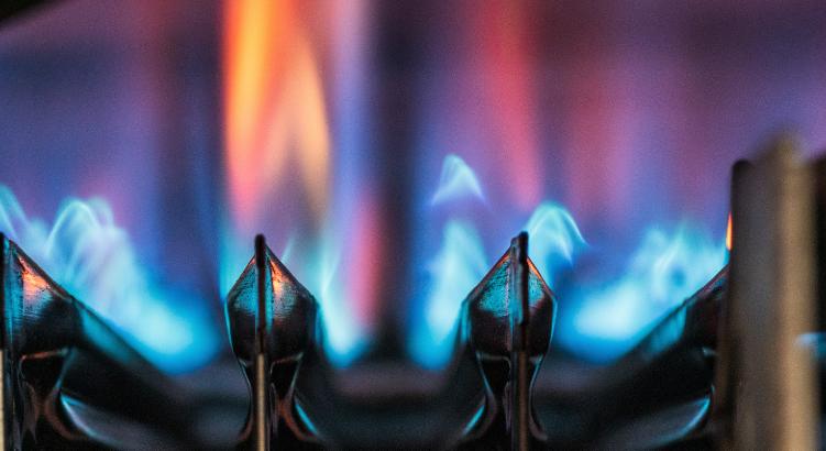Mérséklődtek az európai földgázárak, csökkent a hazai fogyasztás októberben