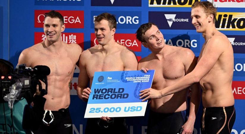 Holtversenyes világcsúccsal és történelmi triplázással zárult az úszóvébé