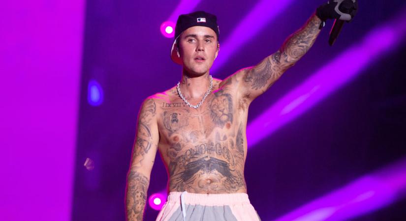 Justin Bieber arcát engedély nyomta ruháira a népszerű fast fashion márka