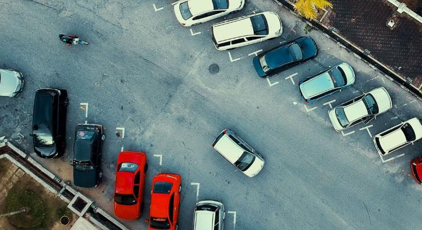 Szentestétől újévig Salgótarjánban ingyenes a parkolás