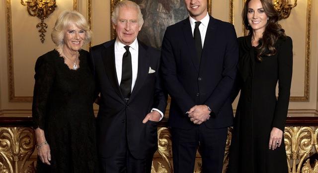 Hagyományos habzsi-dőzsi: ez a karácsonyi menü a brit királyi család asztalán