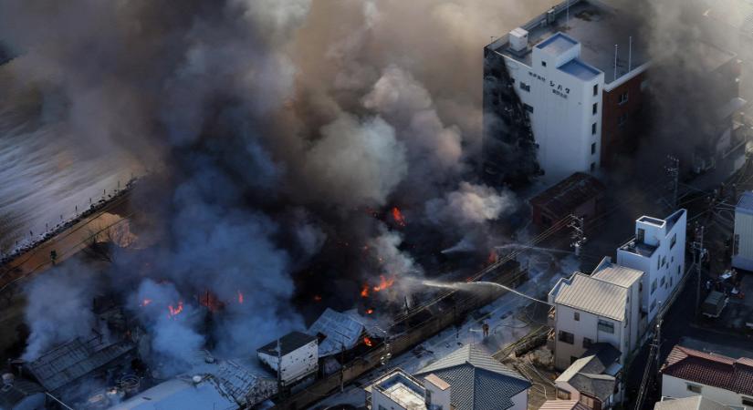 Tűz ütött ki egy tokiói vegyi üzemben